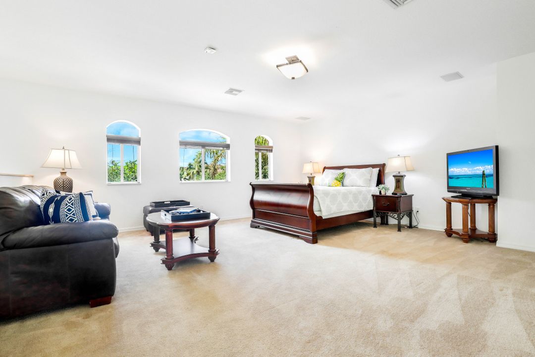 8330 Sumner Ave, Fort Myers, FL 33908