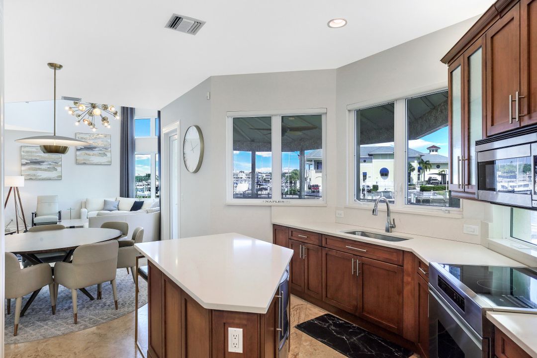 1305 Curlew Ave, Naples, FL 34102