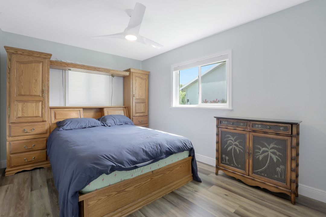 2307 SW 40th St, Cape Coral, FL 33914