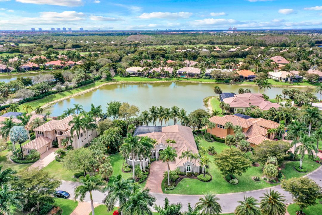 22240 Wood Run Ct, Bonita Springs, FL 34135