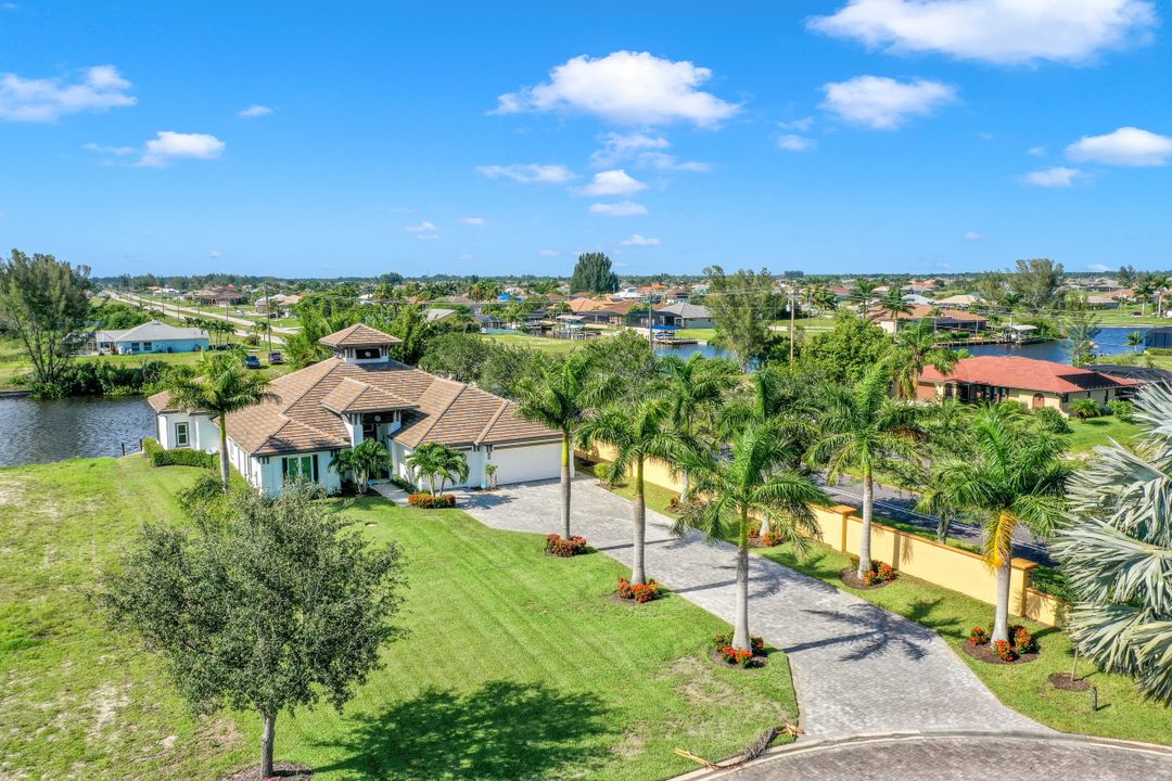 921 W Cape Estates Cir, Cape Coral, FL 33993