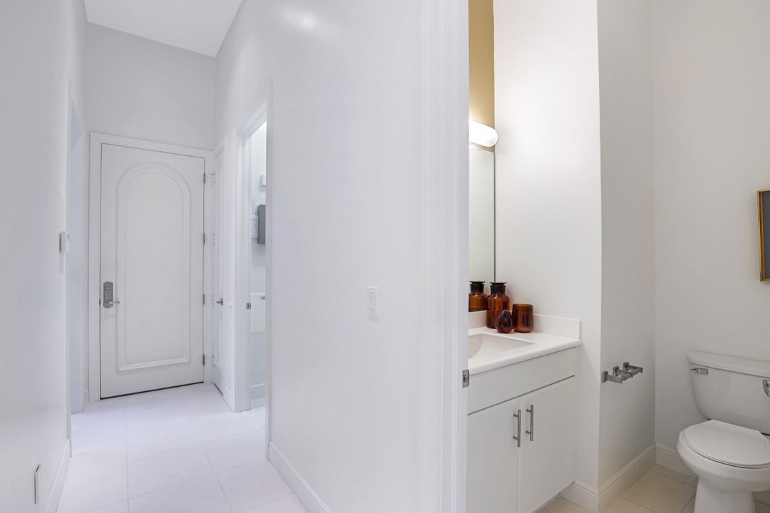 15361 Old Pine Ct, Fort Myers, FL 33912