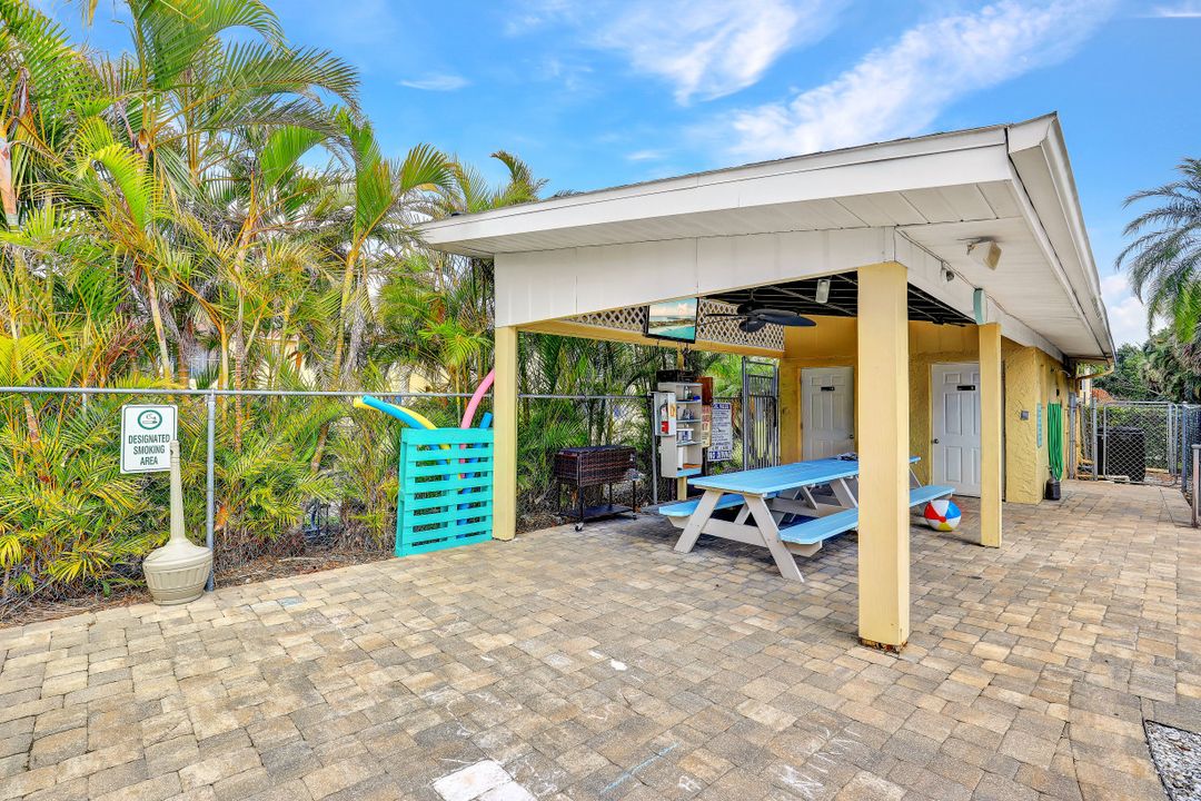 8071 Country Rd #106, Fort Myers, FL 33919
