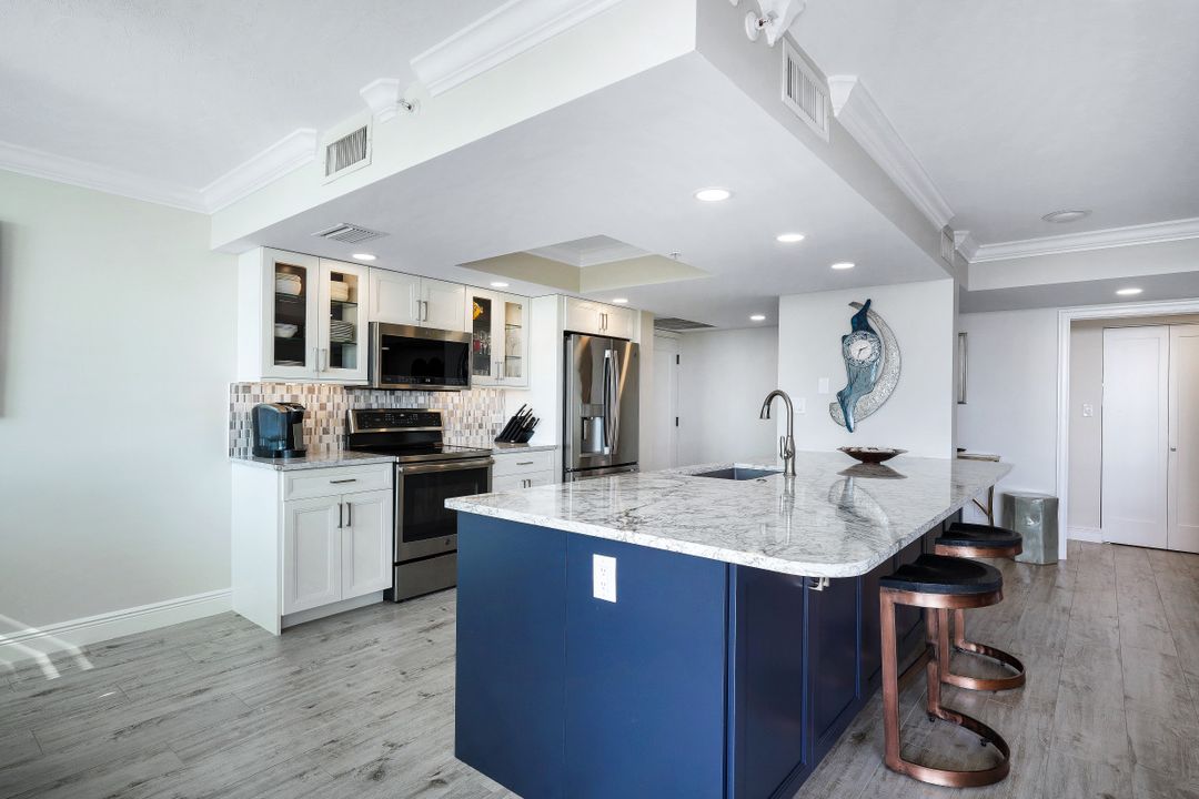 6573 Marissa Loop #1102, Naples, FL 34108