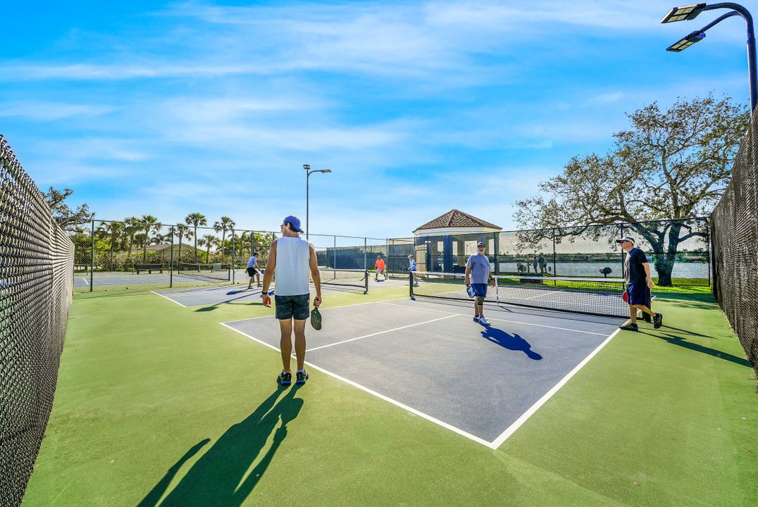 7797 Esmeralda Way #K-102, Naples, FL 34109