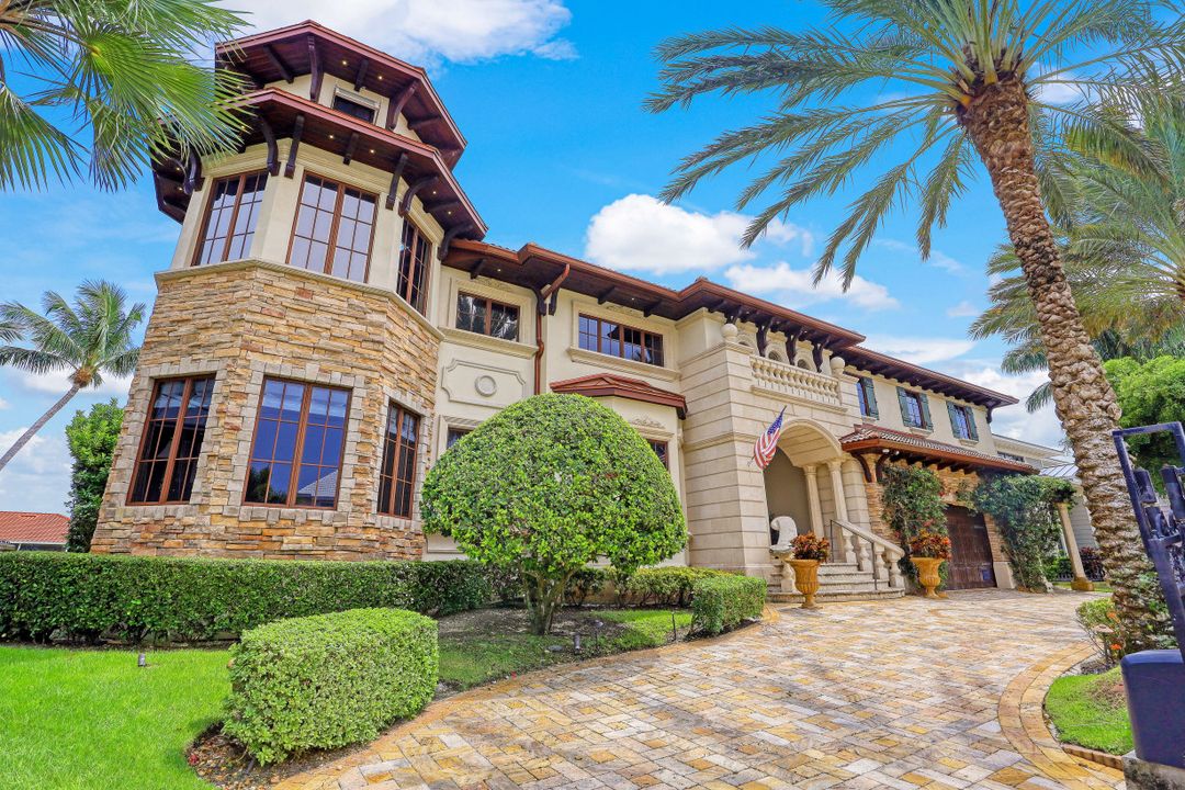737 Plantation Ct, Marco Island, FL 34145