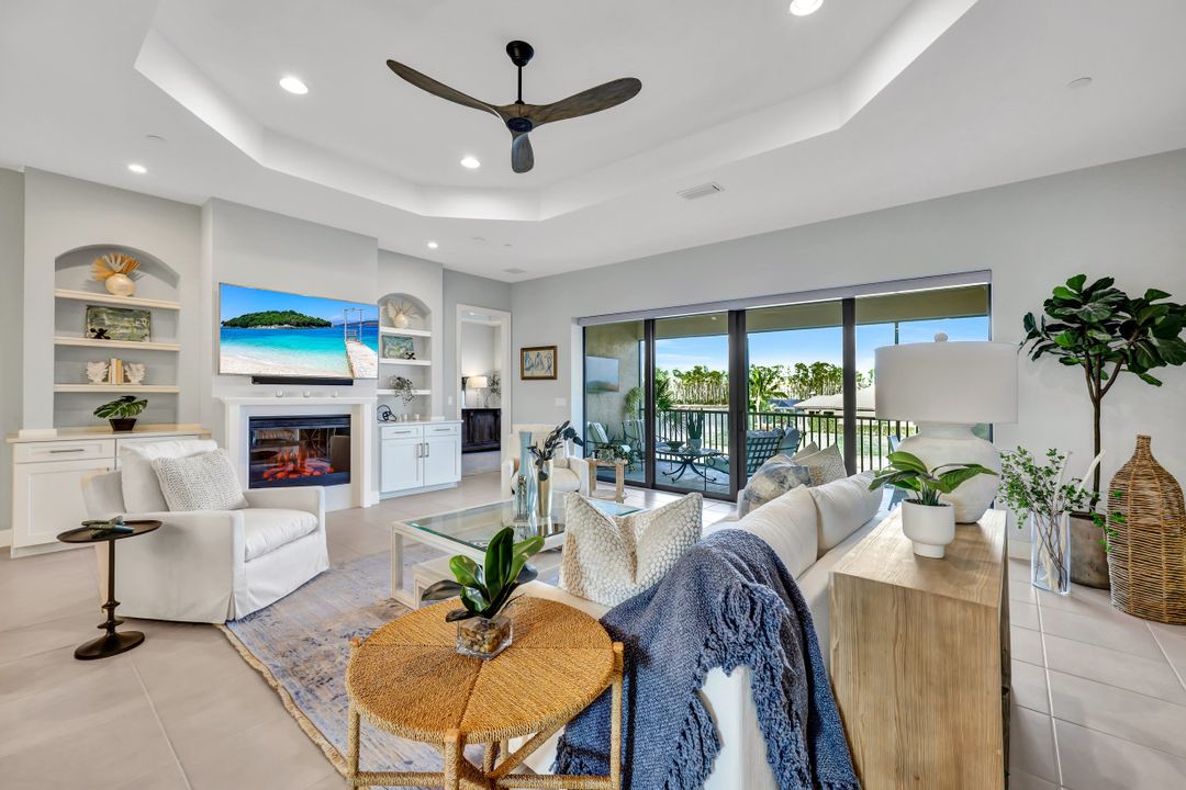 9645 Montelanico Loop #203, Naples, FL 34119