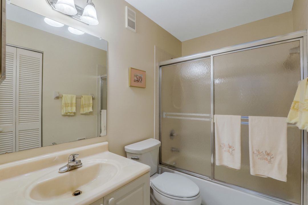 5784 Deauville Cir #B-302, Naples, FL 34112