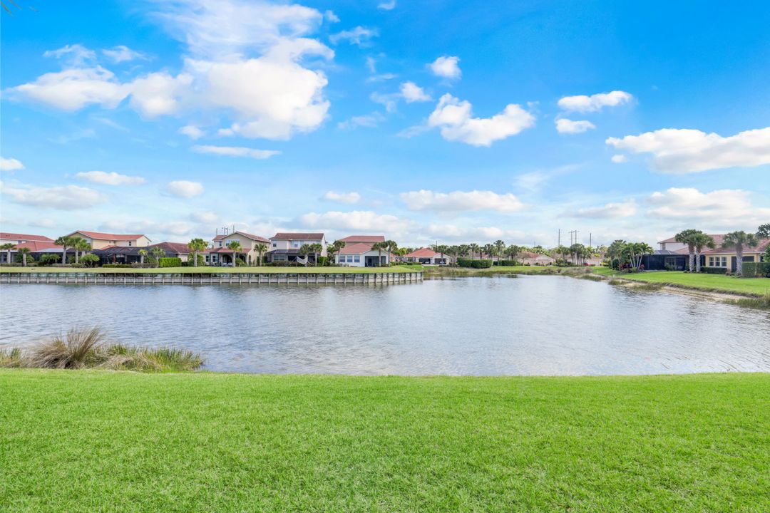 13564 Manchester Way, Naples, FL 34109