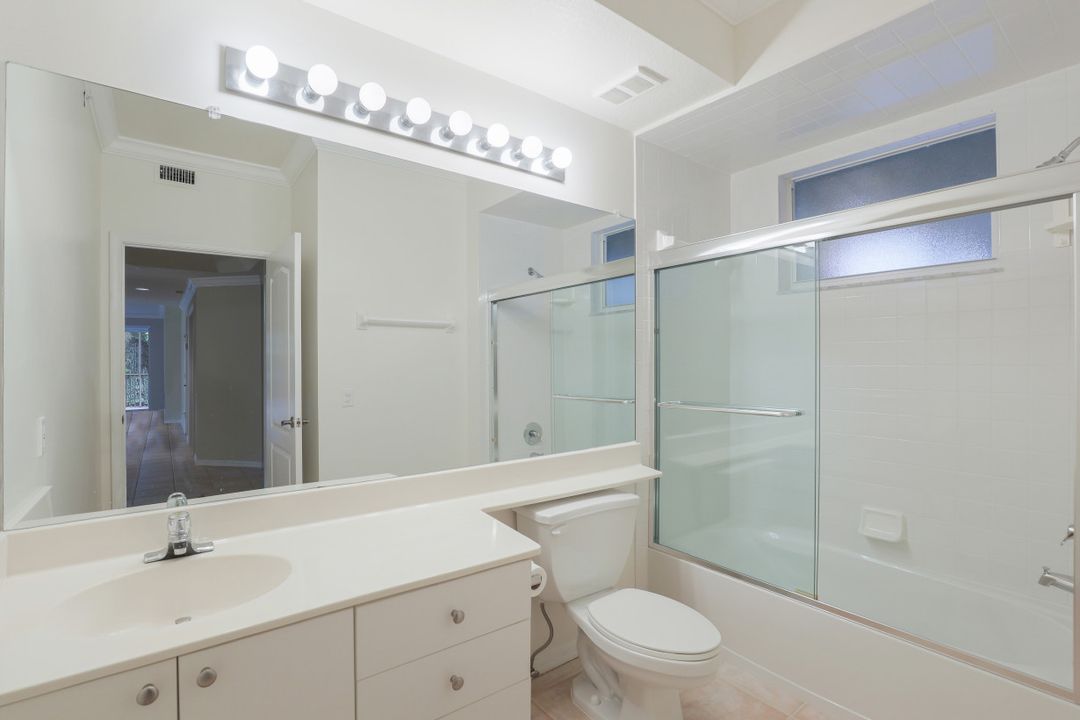 7725 Pebble Creek Cir #206, Naples, FL 34108