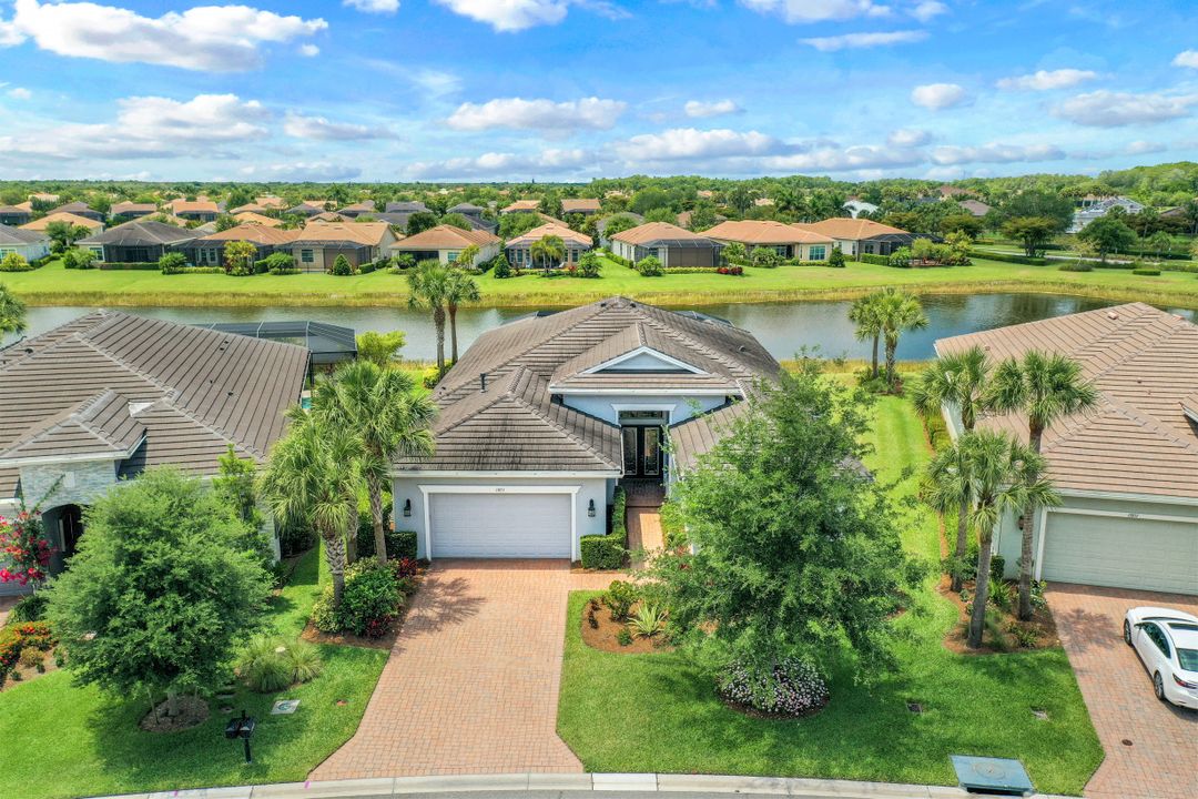 13853 Woodhaven Cir, Fort Myers, FL 33905