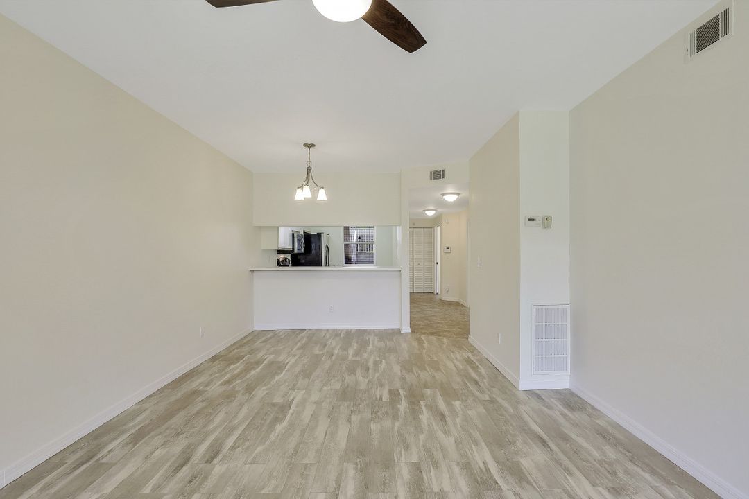 328 Bradstrom Cir, #E-101 Naples, FL 34113