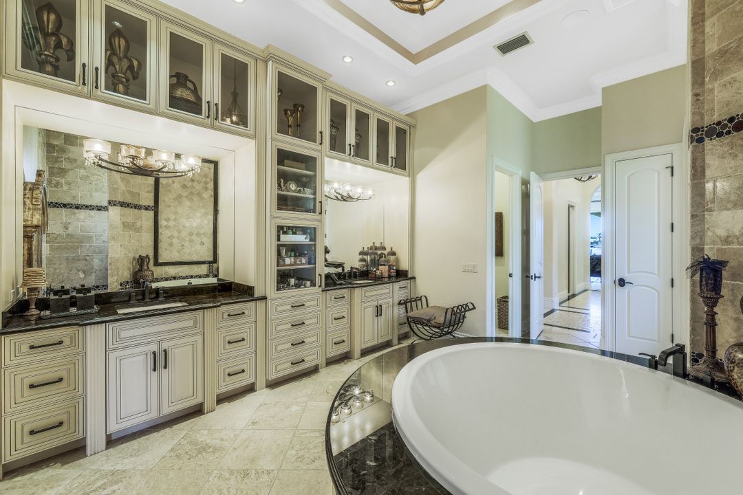 590 S Heathwood Dr, Marco Island, FL 34145