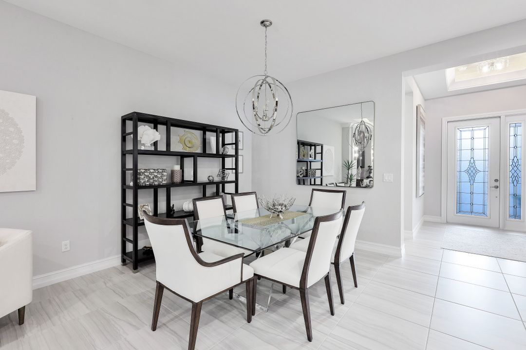 3125 Capistrano Ln, Naples, FL 34114