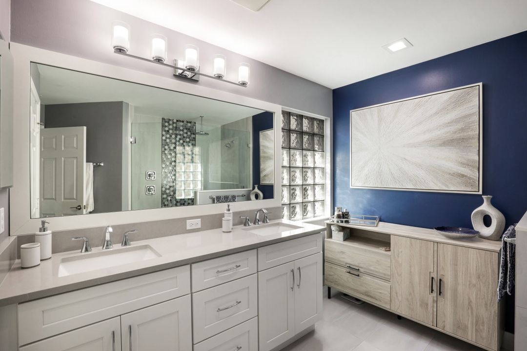 1671 Triangle Palm Terrace, Naples, FL 34119