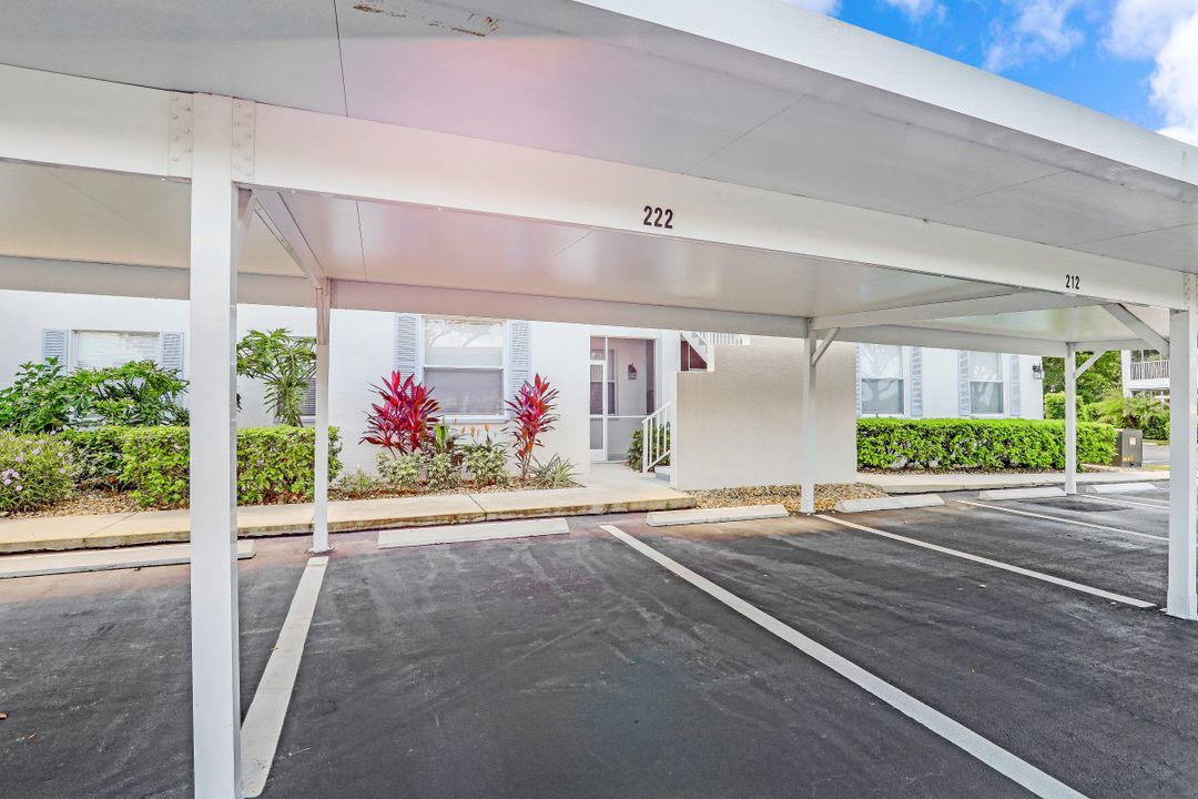 1006 Mainsail Dr #222, Naples, FL 34114