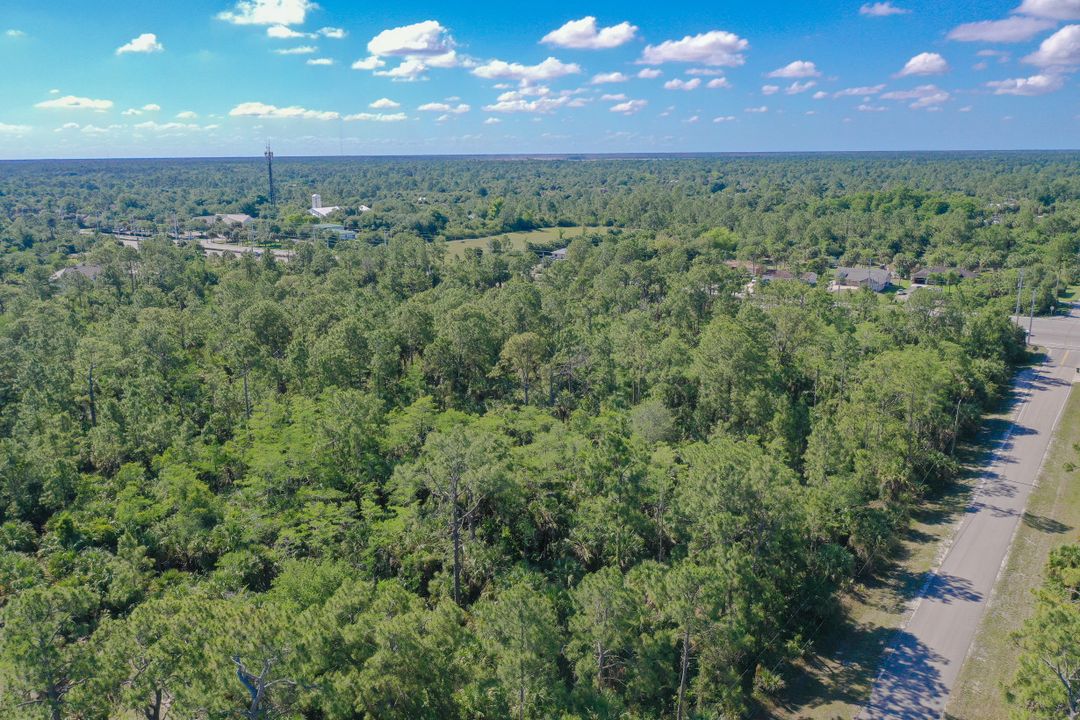 1471 Golden Gate Pkwy, Naples, FL 34105