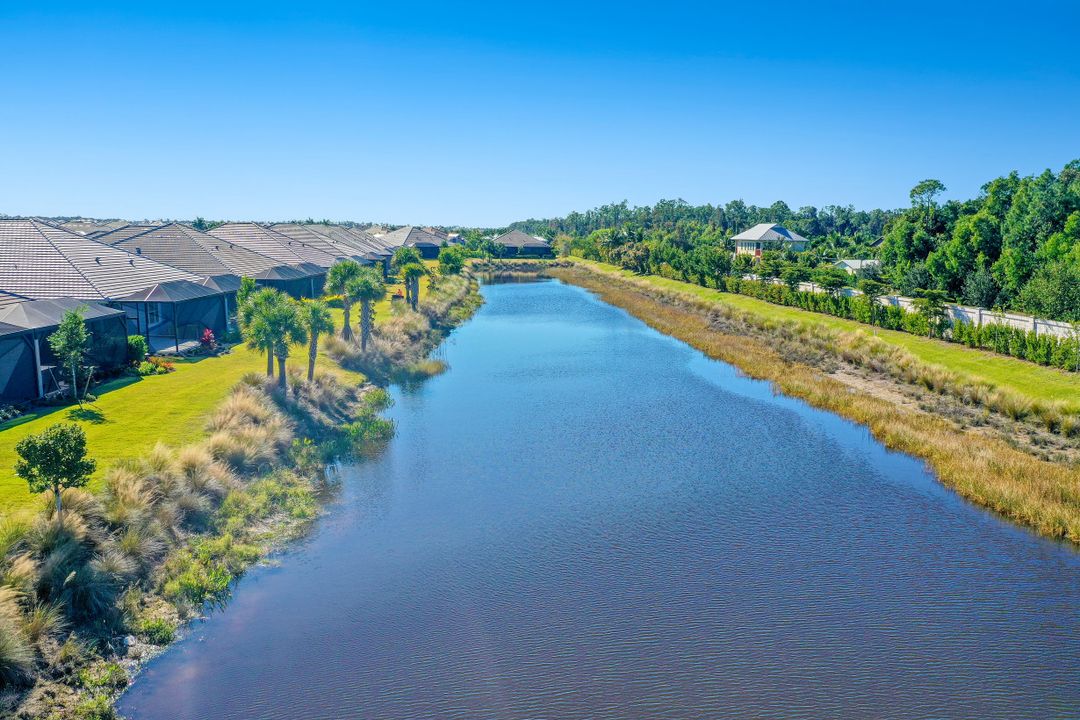 5855 Haiti Dr, Naples, FL 34112