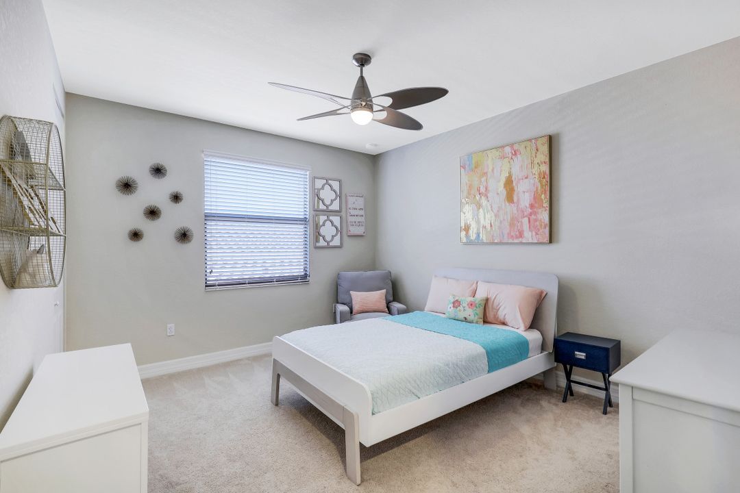 3054 Hudson Terrace, Naples, FL 34119