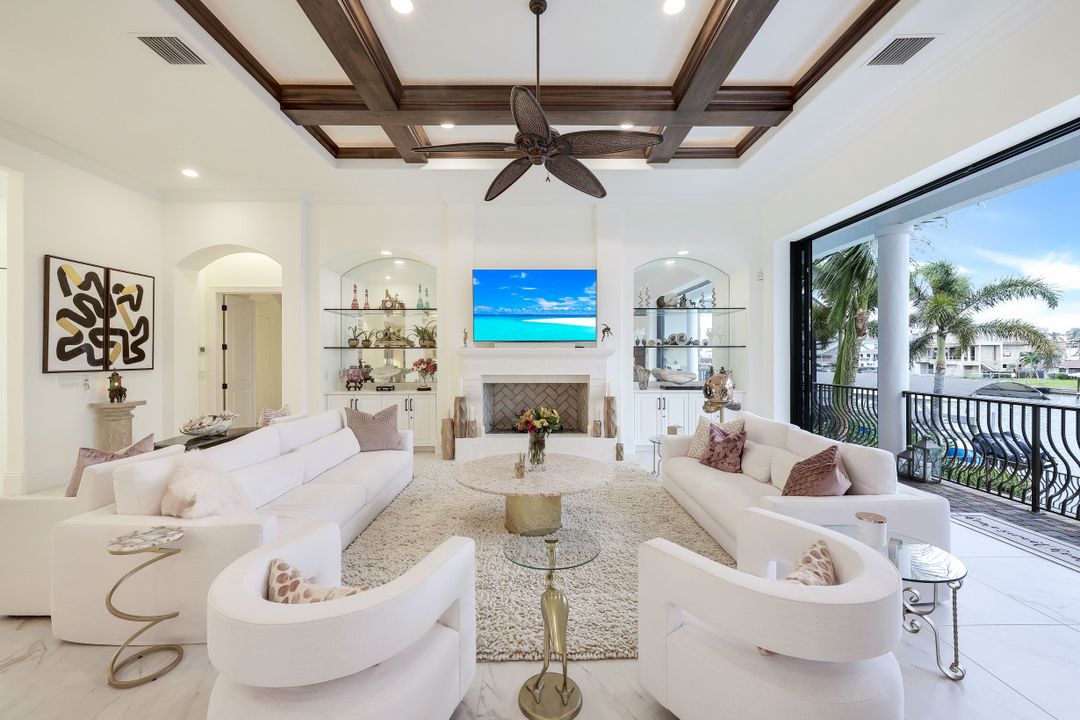 403 Seabee Ave, Naples, FL 34108