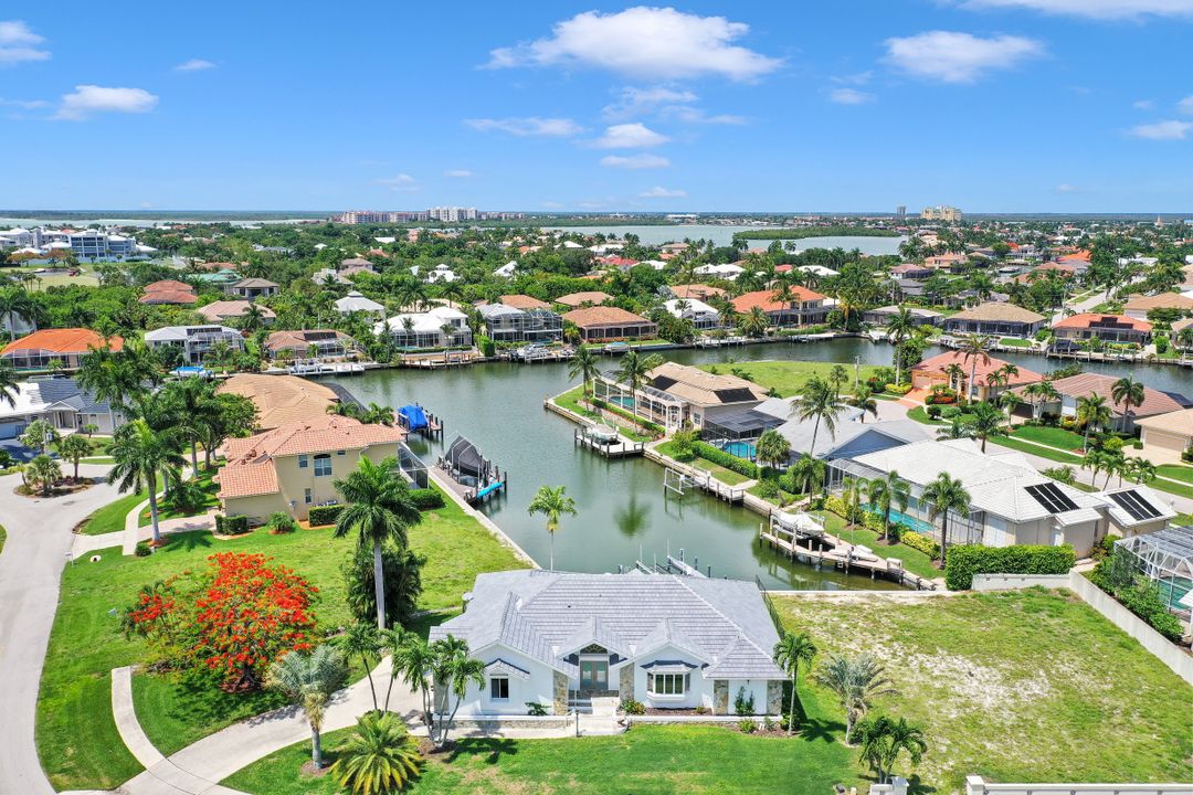 370 Cottage Ct, Marco Island, FL 34145