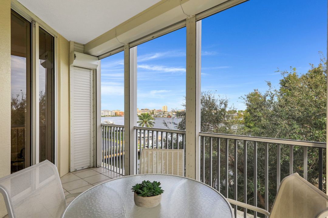 450 Launch Cir #404, Naples, FL 34108