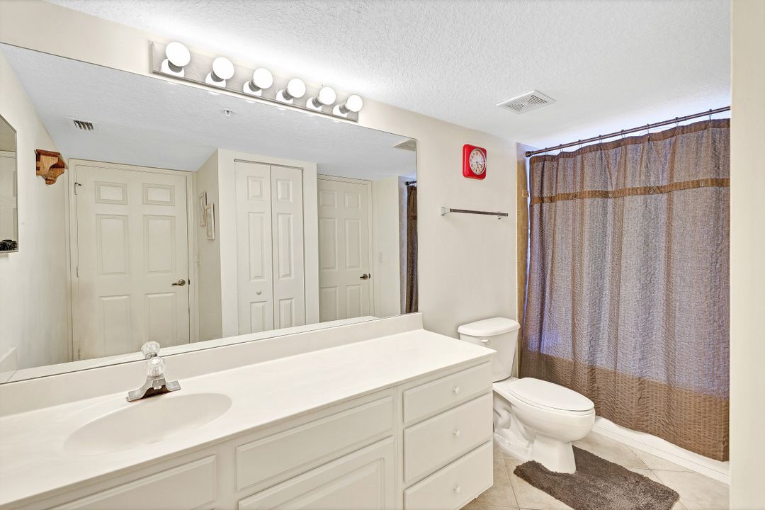 4122 Residence Drive #102, Fort Myers, FL 33901