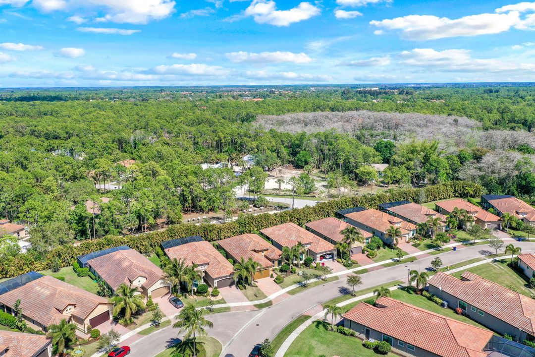 9247 Isla Bella Cir, Bonita Springs, FL 34135