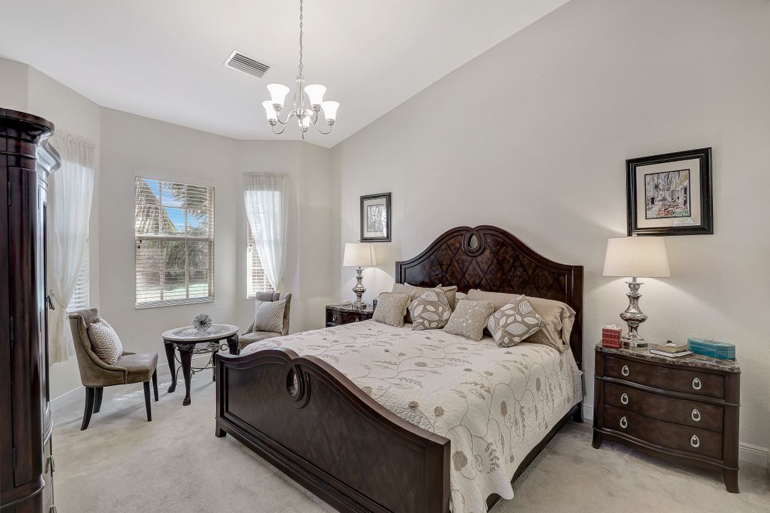 7838 Hawthorne Dr #1803, Naples, FL 34113