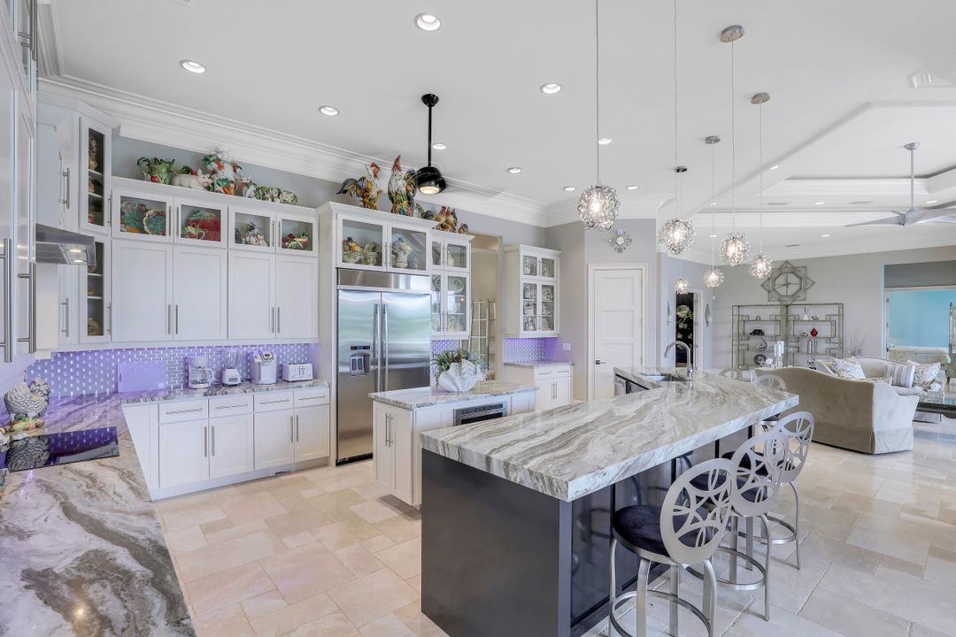 1231 Laurel Ct, Marco Island, FL 34145