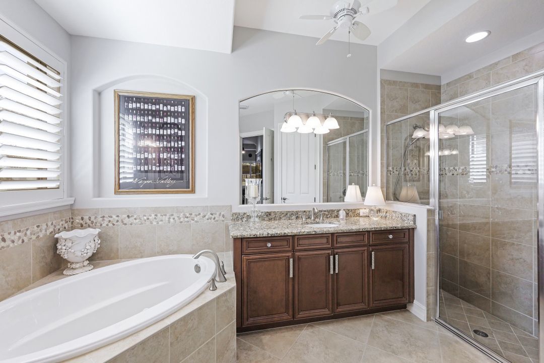 6287 Serano Way, Naples, FL 34113