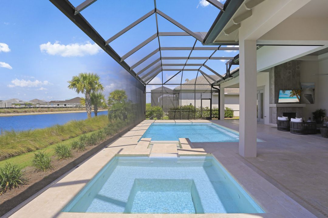 6035 Plana Cays Dr, Naples, FL 34113