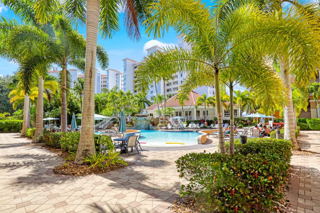 470 Launch Cir #405, Naples, FL 34108