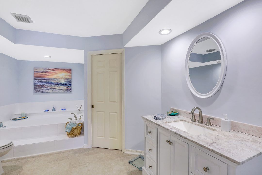 574 Augusta Blvd, Naples, FL 34113