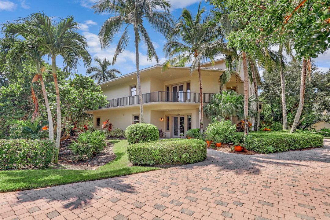 320 Wild Orchid Ln, Marco Island, FL 34145