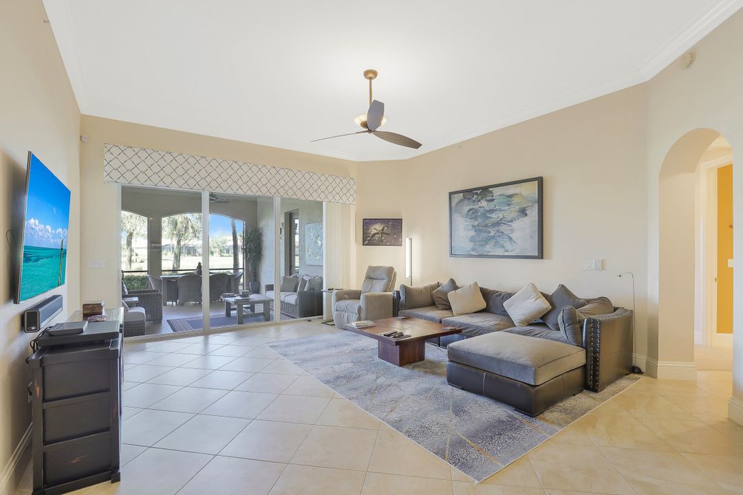 9293 Menaggio Ct #101, Naples, FL 34114