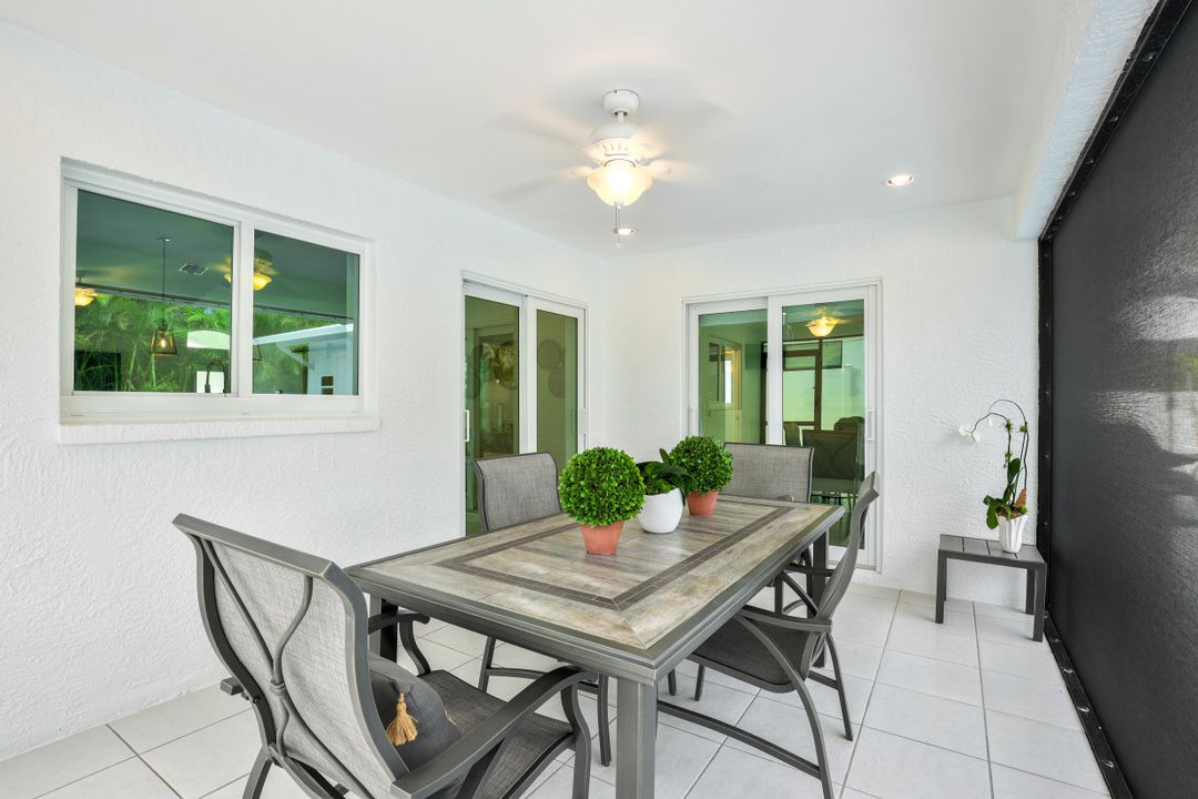 643 108th Ave N, Naples, FL 34108