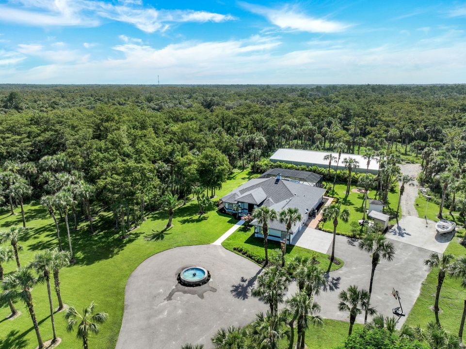 720 17th St NW, Naples, FL 34120