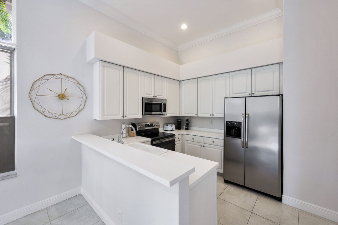 8591 Peppertree Way #205, Naples, FL 34114