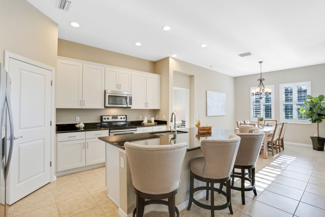 10654 Essex Square Blvd, Fort Myers, FL 33913