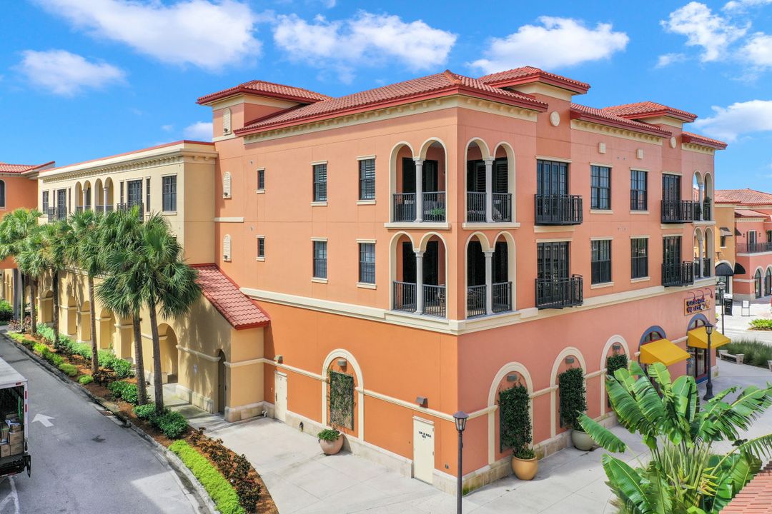 23191 Fashion Dr #312, Estero, FL 33928