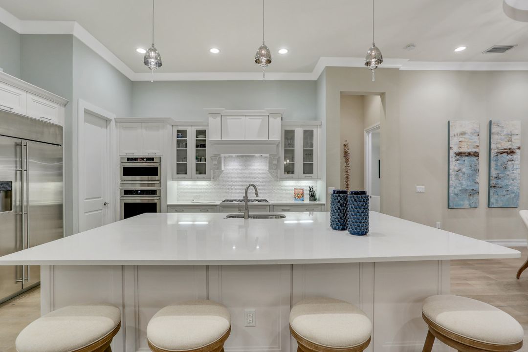 9105 Esplanade Blvd, Naples, FL 34119