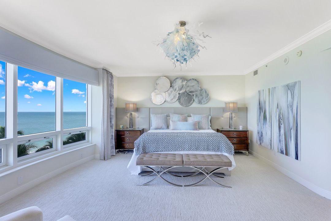 9235 Gulf Shore Dr #501, Naples, FL 34108