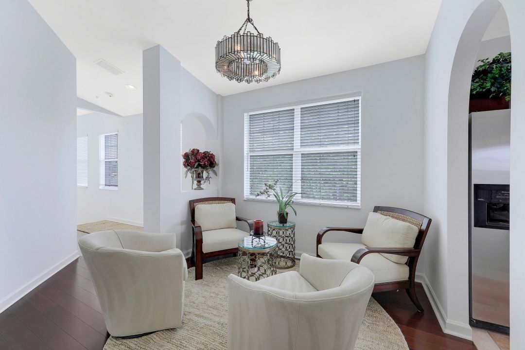 3065 Driftwood Way #4202, Naples, FL 34109