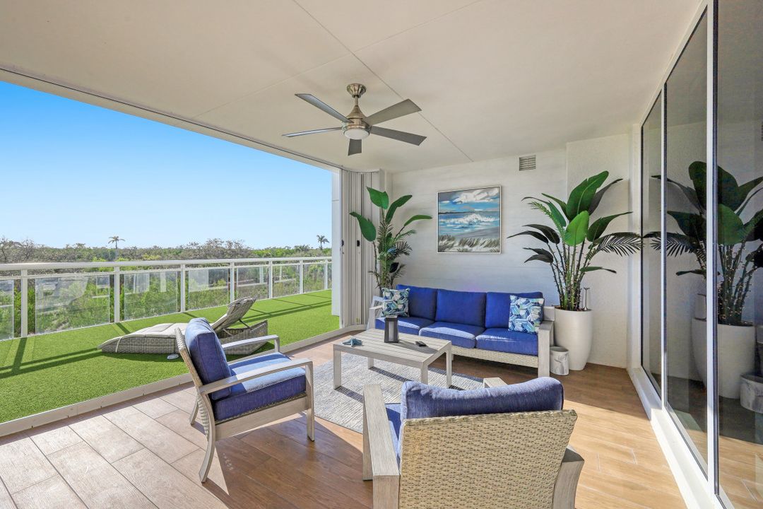 13915 Old Coast Rd #305, Naples, FL 34110