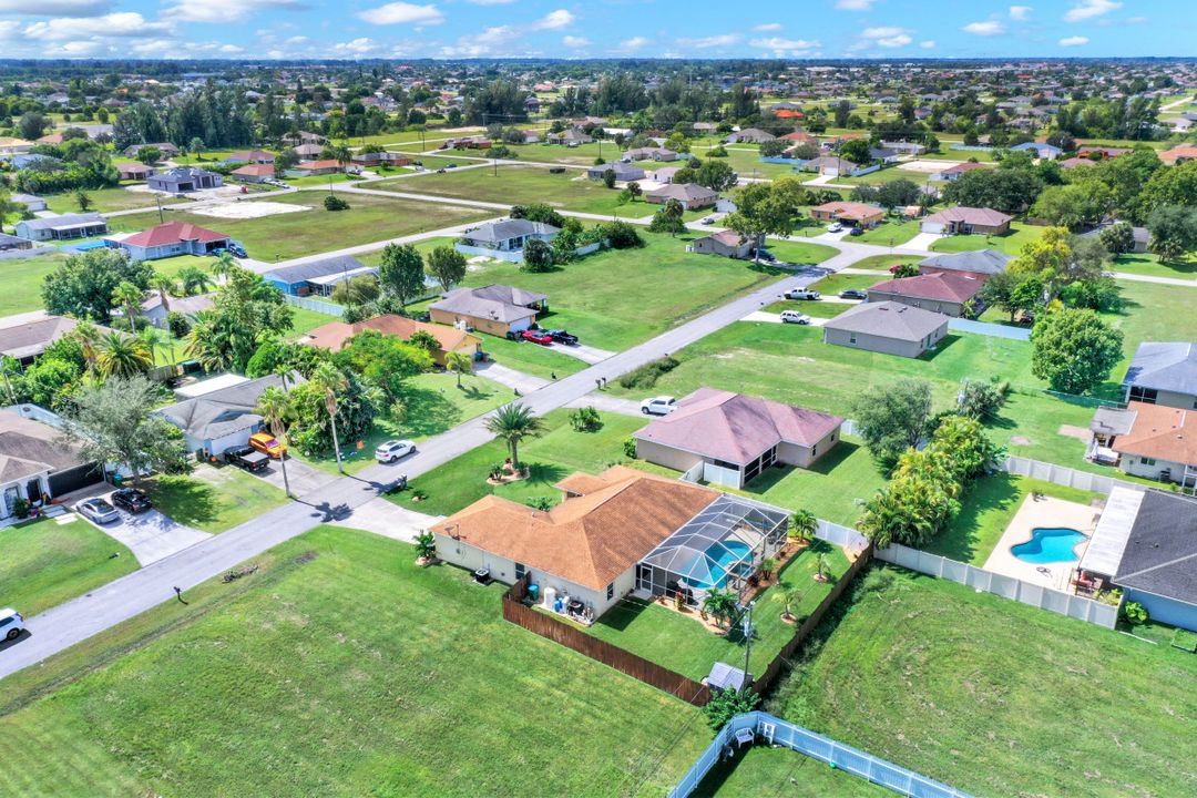 321 NE 10th Terrace, Cape Coral, FL 33909