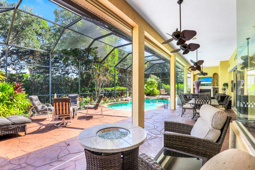 9772 Treasure Cay Ln, Bonita Springs, FL 34135