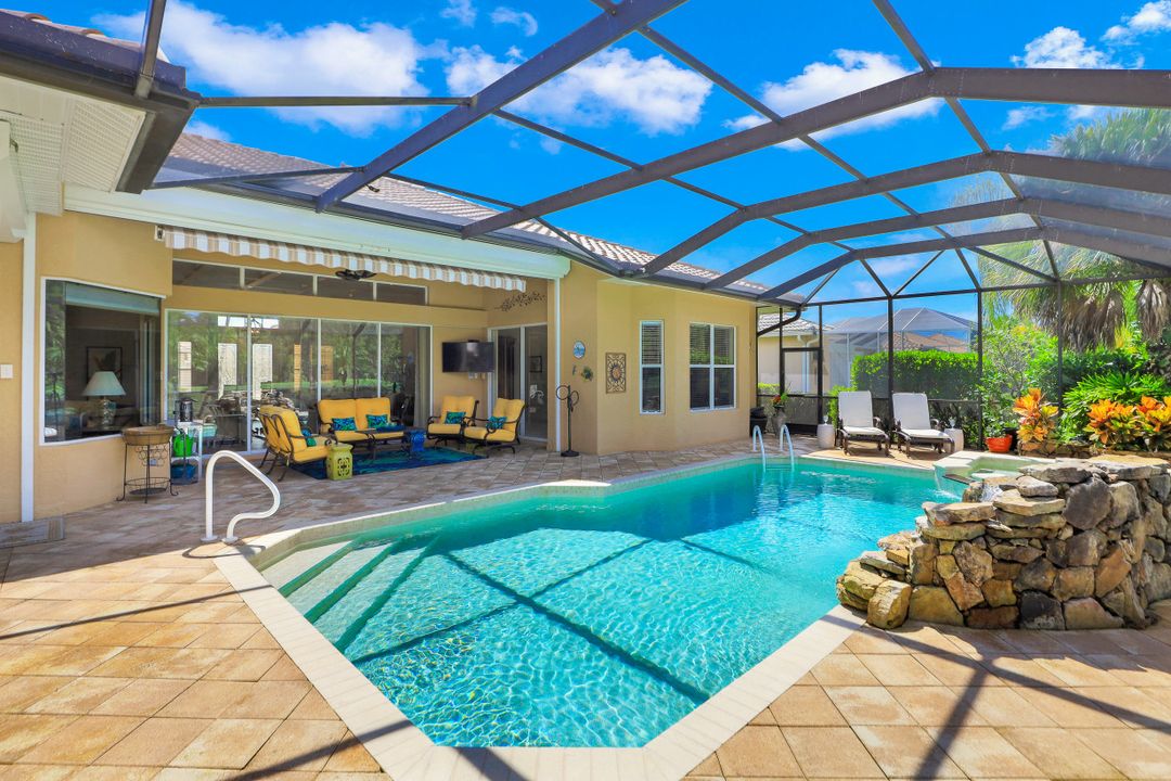3601 Cedar Hammock View Ct, Naples, FL 34112