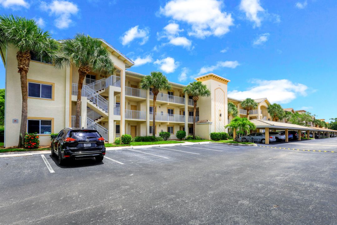 7839 Regal Heron Cir #303, Naples, FL 34104