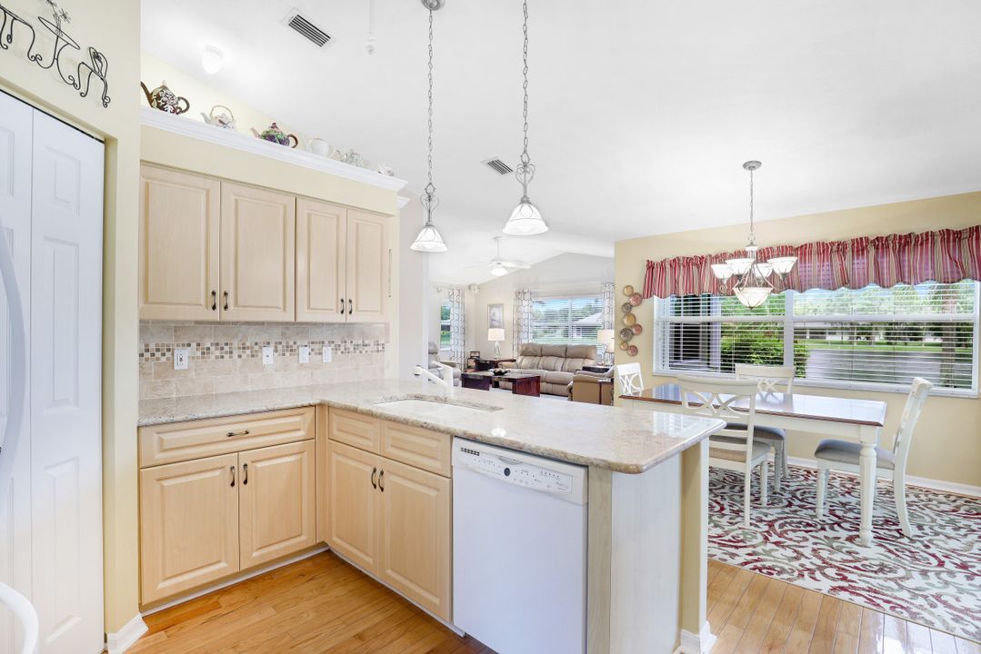 7563 Woodland Bend Cir, Fort Myers, FL 33912